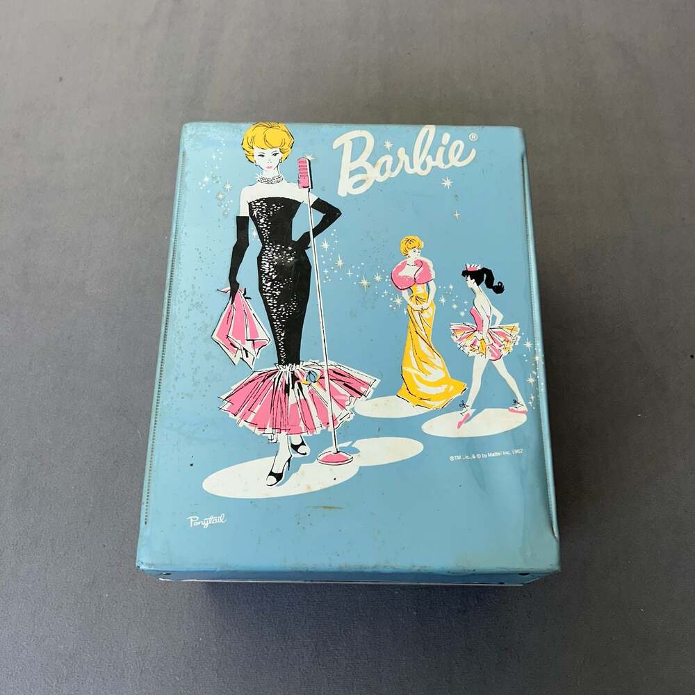 Vintage 1962 Mattel Barbie Ponytail Doll Carrying Case Wardrobe